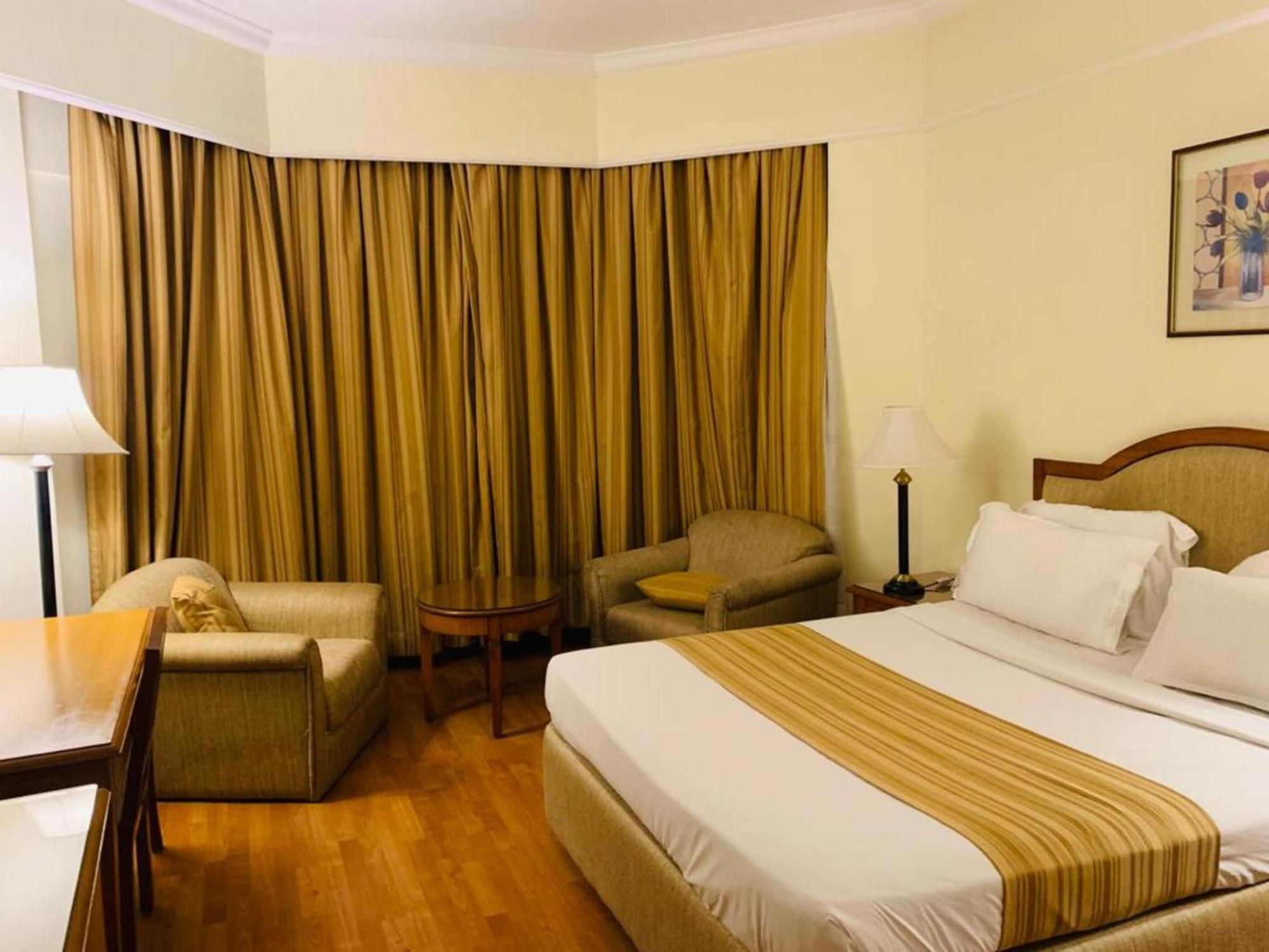 Katriya Hotel And Tower Hyderabad Exteriör bild